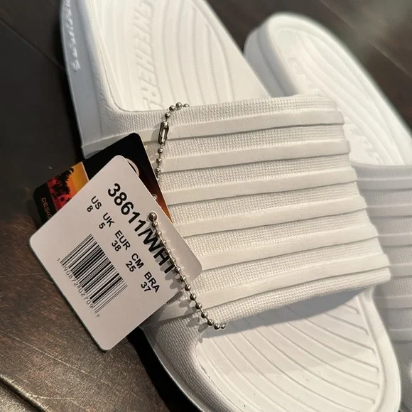 Skechers Cali Slides in white NIB 8 - Picture 7 of 7